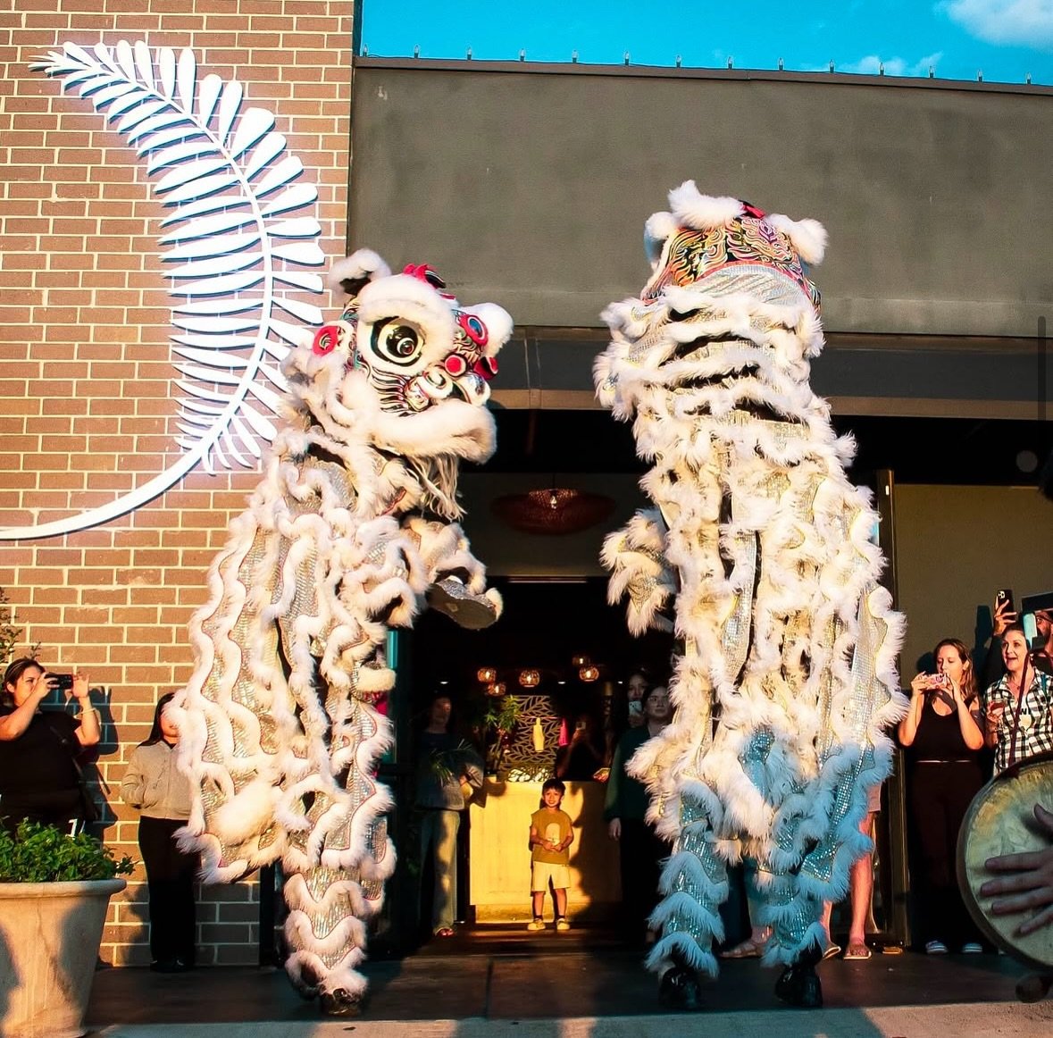 🐍🧧Ch&uacute;c Mừng Năm Mới!🧧🐍
Happy Lunar New Year! We are wishing everyone a new year filled with prosperity, longevity, and wealth! 
-
🐉 Join us to celebrate on Saturday February 1st @ 5:30PM for a lion dance performance from @phapquangliondan